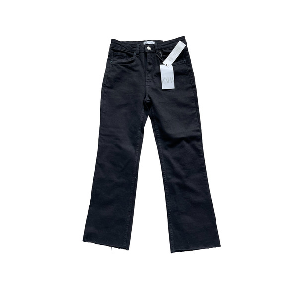 NWT ZARA Women's Black Mid Rise Frayed Hem Flared Cropped Denim Jeans - Picture 3 of 10